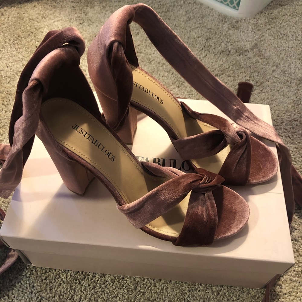 Mauve lace up, wrap around, velvet, block heels!